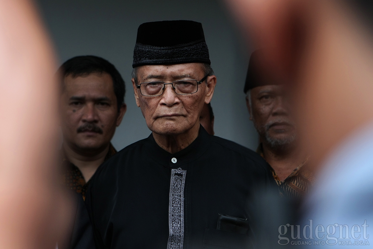 Pesan Buya Syafii Maarif : Pilpres Harus Damai...Harus Damai Pesan Buya Syafii Maarif : Pilpres Harus Damai...Harus Damai