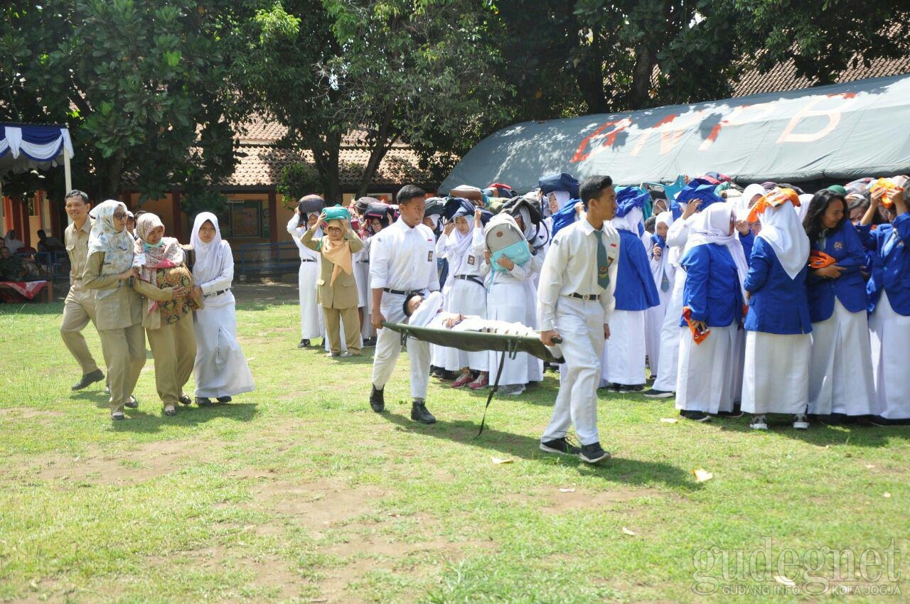 Dua Sekolah Dirilis Sebagai Sekolah Siaga Bencana Dua Sekolah Dirilis Sebagai Sekolah Siaga Bencana