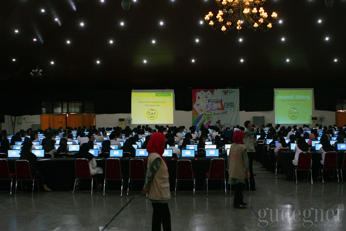 Test CPNS Dimulai Hari Ini setelah Diundur Selama Tiga Hari Test CPNS Dimulai Hari Ini setelah Diundur Selama Tiga Hari