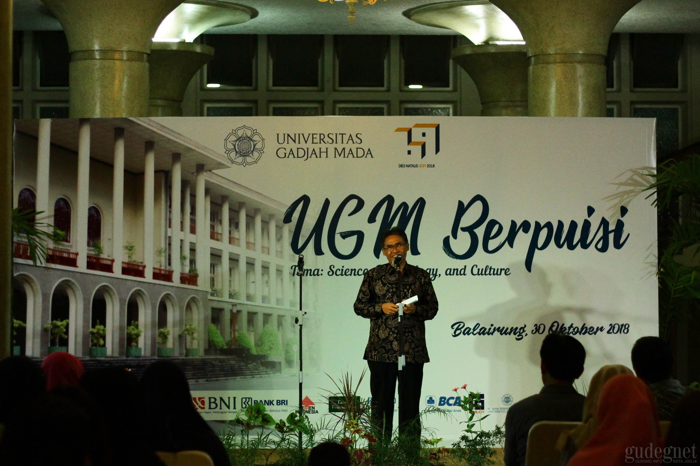 UGM Berpuisi, Ajang Berkesenian dan Silaturahmi UGM Berpuisi, Ajang Berkesenian dan Silaturahmi