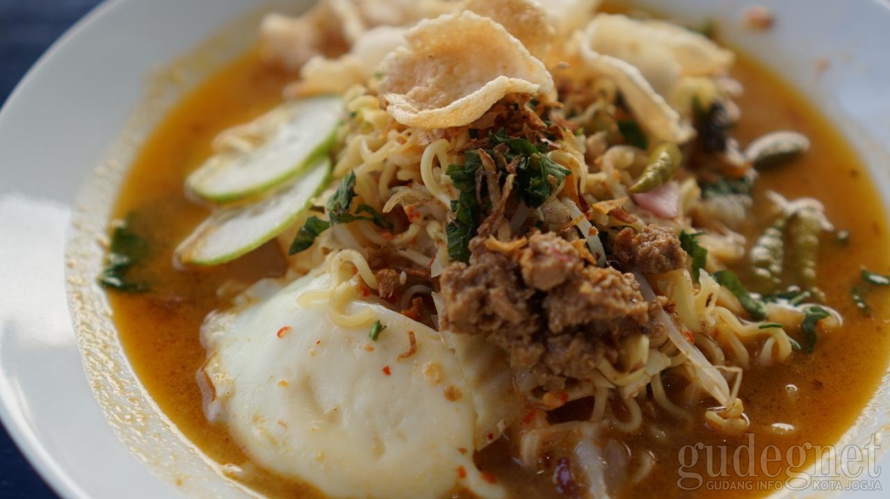 Gugah Selera dengan Kuliner Otentik Medan H. Rawi Gugah Selera dengan Kuliner Otentik Medan H. Rawi