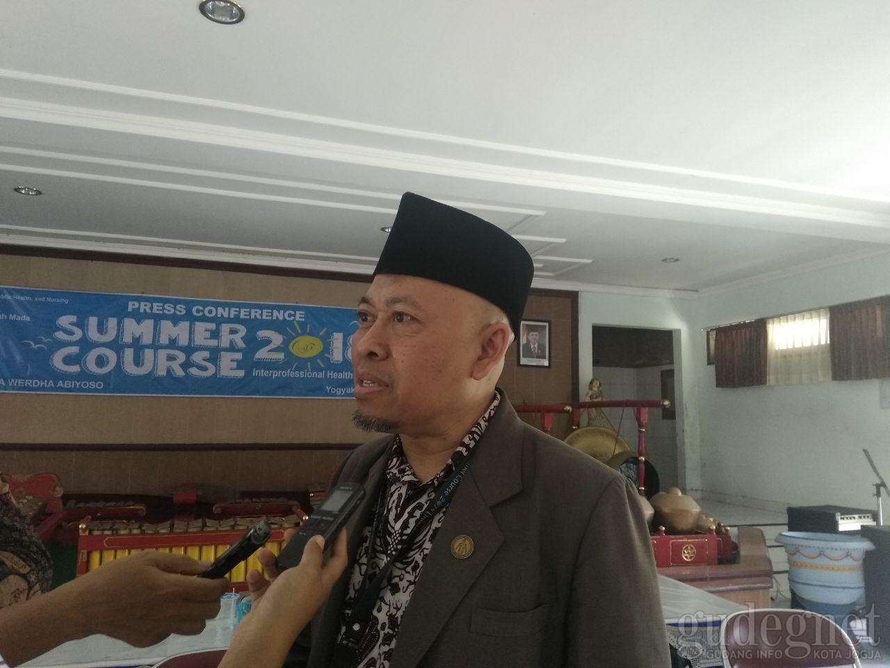 dr. Probosuseno : Lansia Harus KUAT dr. Probosuseno : Lansia Harus KUAT