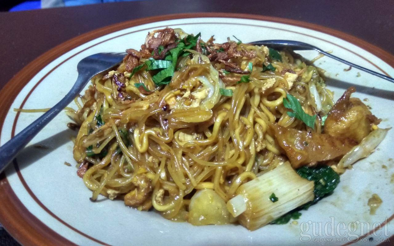 Legitnya Bakmi Jawa Pak Tri Lempuyangan Legitnya Bakmi Jawa Pak Tri Lempuyangan