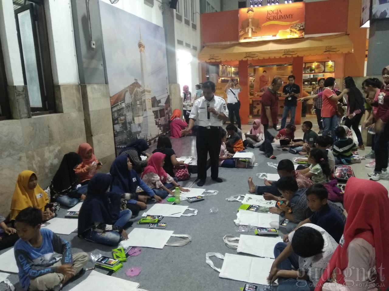 Book Fair On The Station: Ajarkan Kecintaan Anak pada Kereta Api Book Fair On The Station: Ajarkan Kecintaan Anak pada Kereta Api