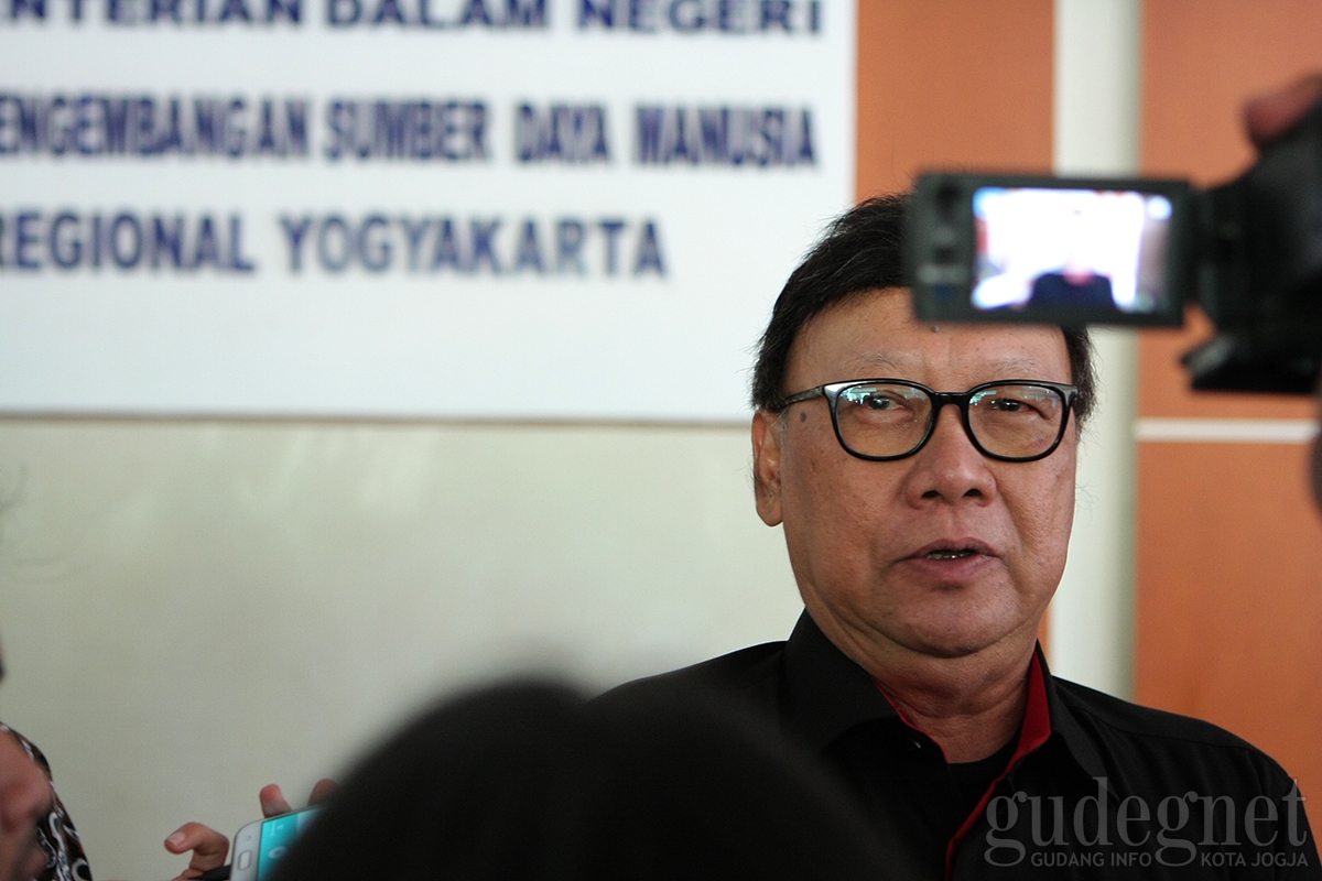Mendagri: Mari Perangi Money Politic,Kampanye Hitam dan Hoax Jelang Pilpres 2019 Mendagri: Mari Perangi Money Politic,Kampanye Hitam dan Hoax Jelang Pilpres 2019