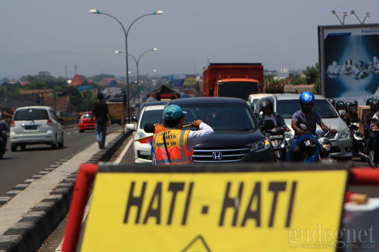 Pembangunan Underpass Kentungan, Hindari Simpang Ringroad Jalan Kaliurang Mulai 14 Januari Pembangunan Underpass Kentungan, Hindari Simpang Ringroad Jalan Kaliurang Mulai 14 Januari