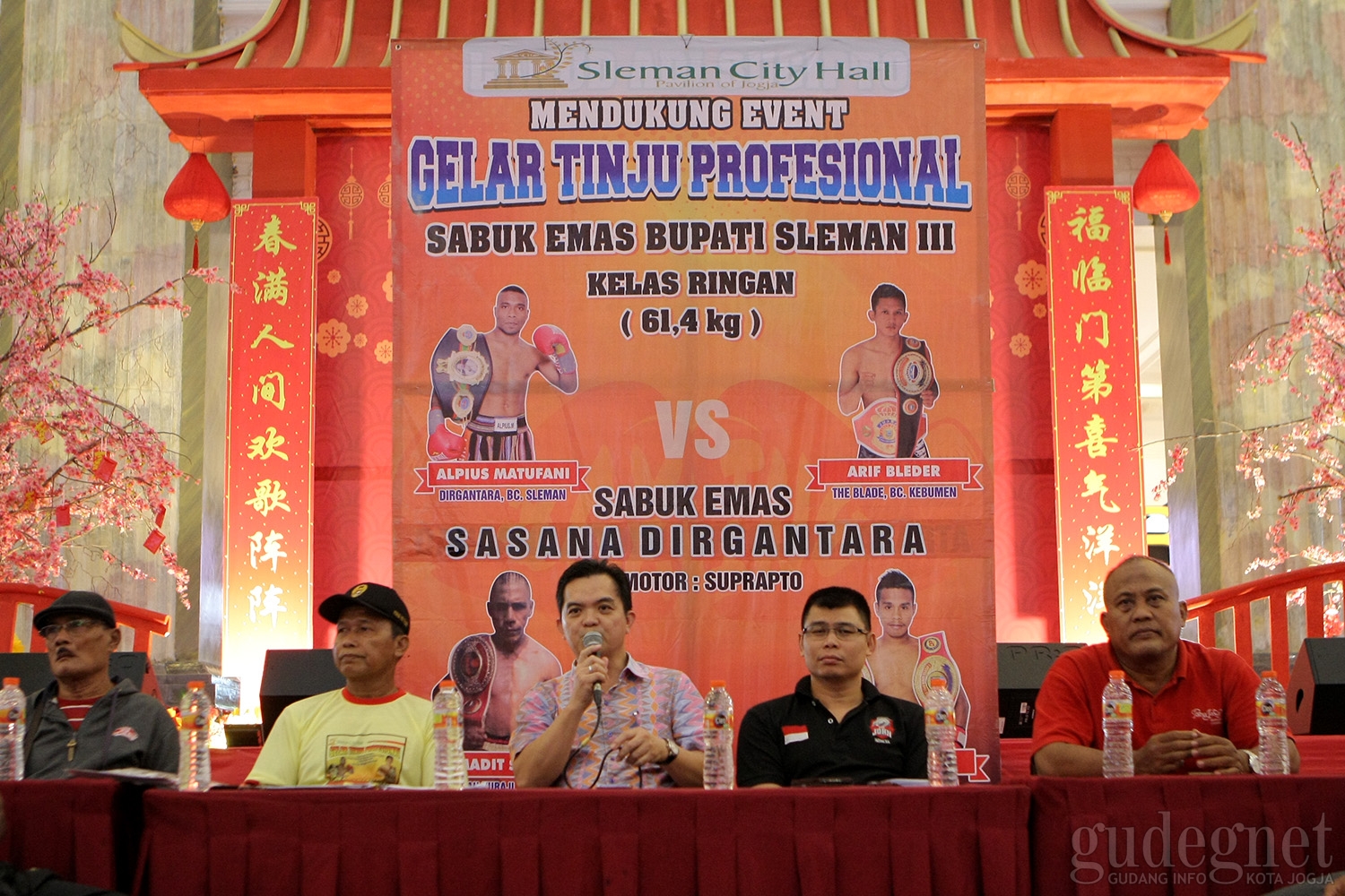 Sleman City Hall Gelar Tinju Profesional Sabuk Emas Besok Malam Sleman City Hall Gelar Tinju Profesional Sabuk Emas Besok Malam