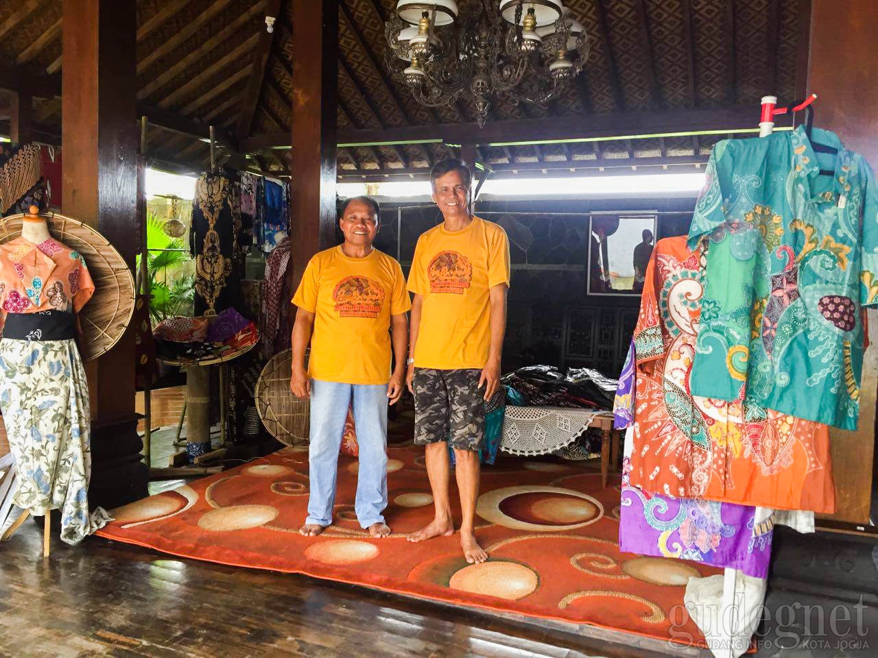 Batik Nardbouven Beri Sumbangsih Nyata untuk Budaya Batik Nardbouven Beri Sumbangsih Nyata untuk Budaya