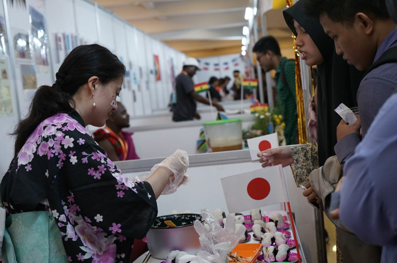 UMY Kenalkan Kuliner dan Budaya Internasional Lewat ICCF UMY Kenalkan Kuliner dan Budaya Internasional Lewat ICCF