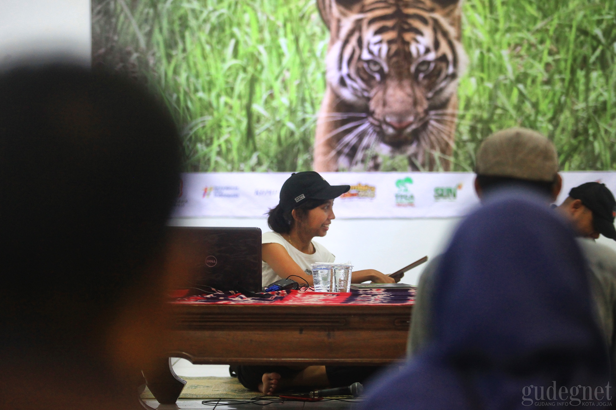 Before Too Late, Buku Foto tentang Hutan dan Satwa Sumatera Before Too Late, Buku Foto tentang Hutan dan Satwa Sumatera