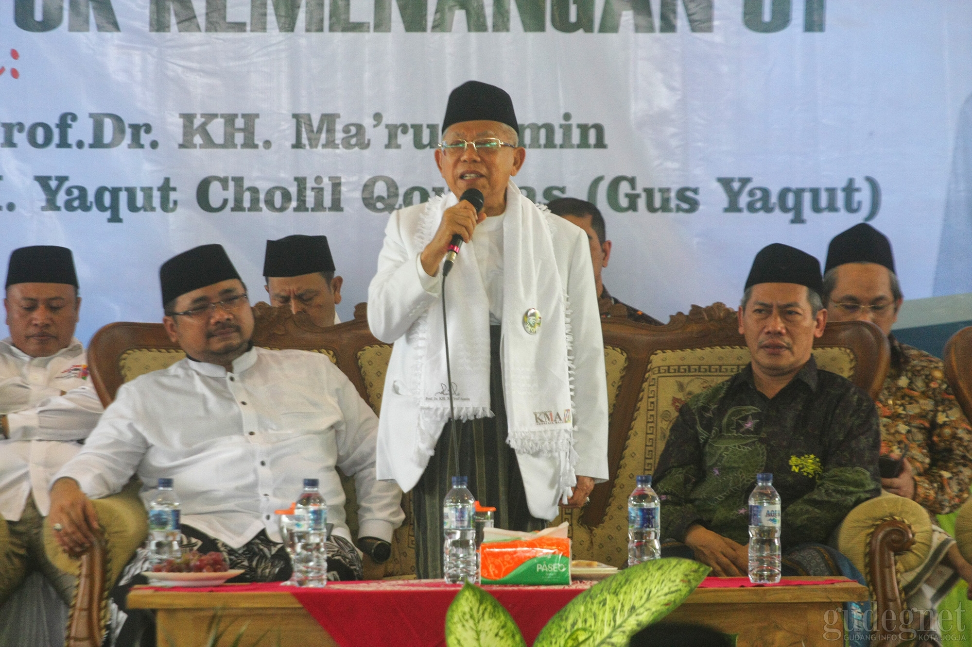 Ma'ruf Amin: Pilpres Bukan Perang, Apalagi Perang Badar Ma'ruf Amin: Pilpres Bukan Perang, Apalagi Perang Badar