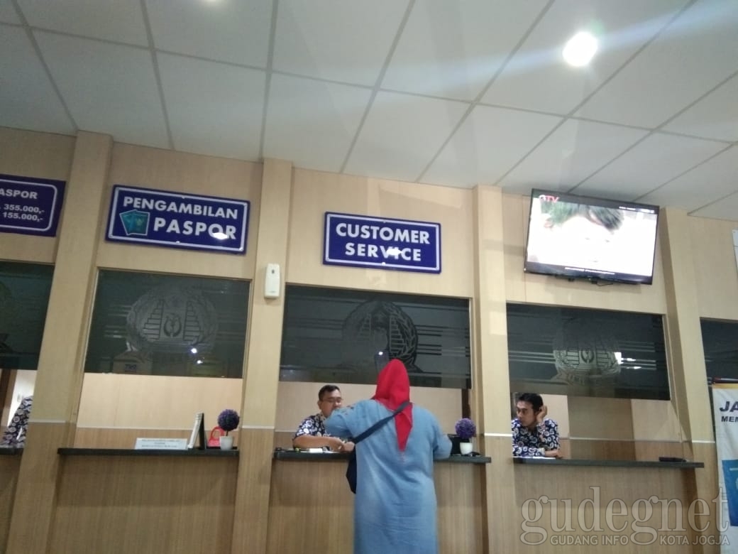 Kantor Imigrasi Yogyakarta akan Terbitkan E-Paspor Kantor Imigrasi Yogyakarta akan Terbitkan E-Paspor