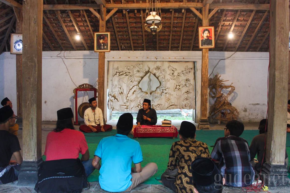 Mengisi Bulan Puasa, Pesantren Kaliopak Adakan Ngaji Posonan Mengisi Bulan Puasa, Pesantren Kaliopak Adakan Ngaji Posonan