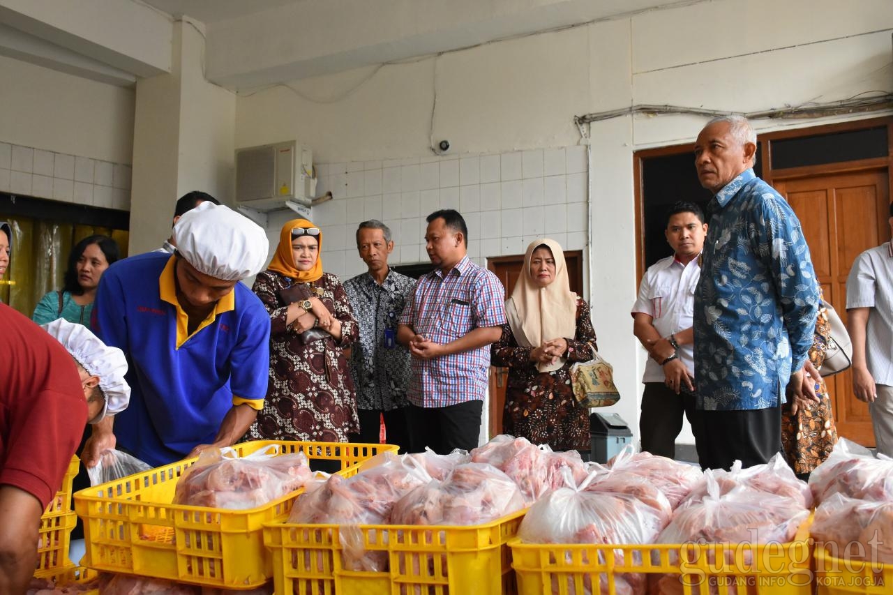 Jelang Lebaran, Stok Ayam dan Telur di Sleman Aman Jelang Lebaran, Stok Ayam dan Telur di Sleman Aman