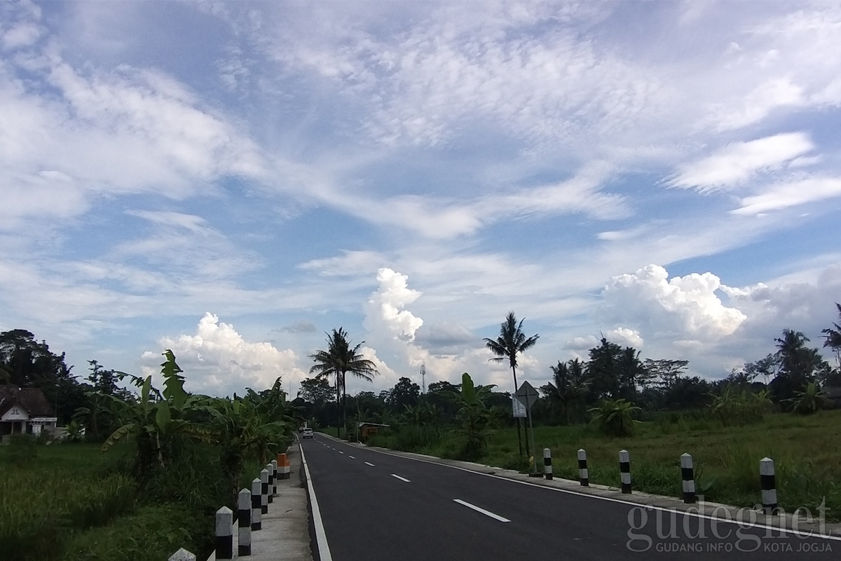Hari Ini Cuaca Bersahabat Untuk Jalan-Jalan Sambil Ngabuburit Hari Ini Cuaca Bersahabat Untuk Jalan-Jalan Sambil Ngabuburit