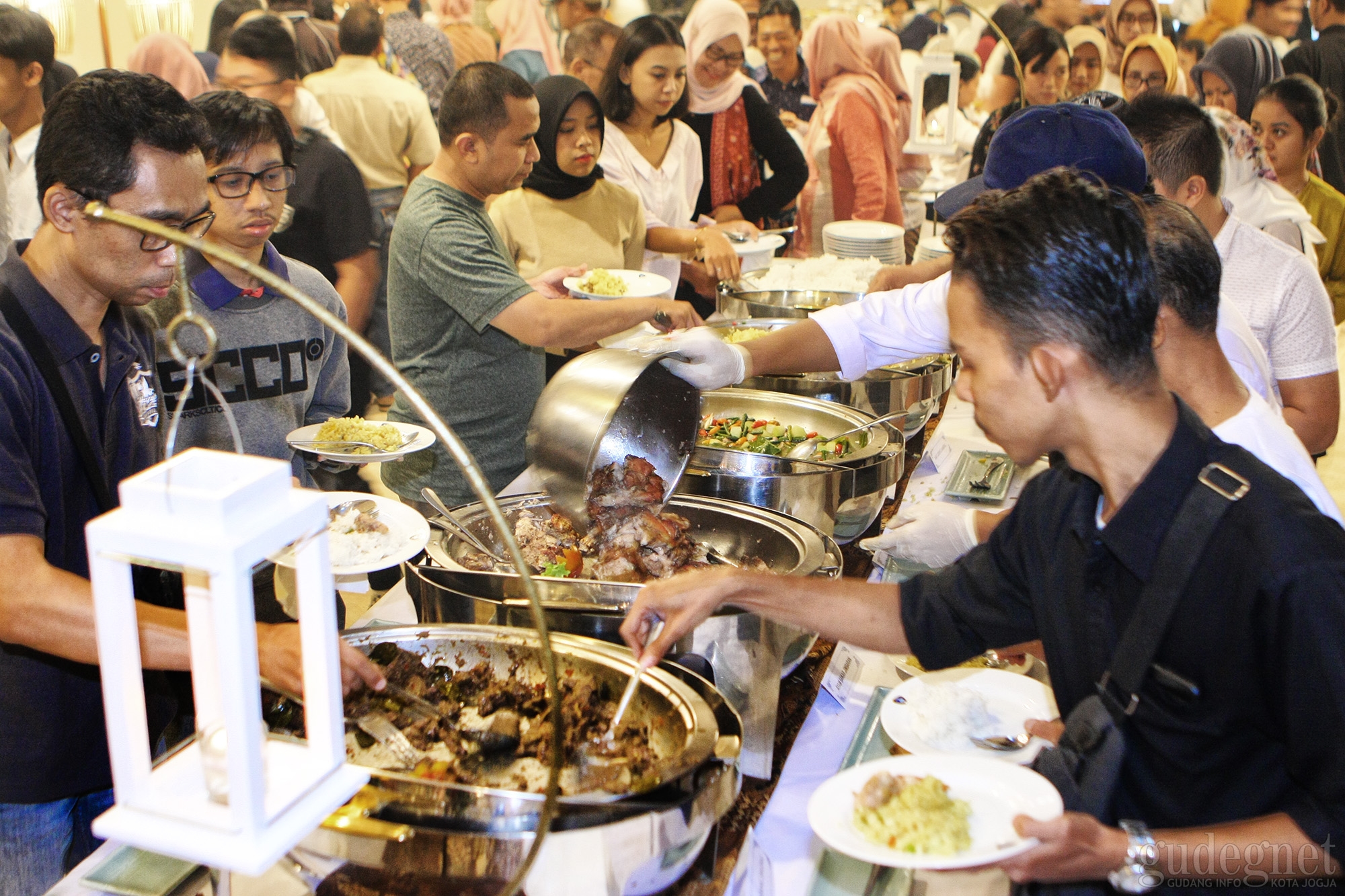 1200 Tamu Nikmati Hidangan Berbuka Puasa Grand Inna Malioboro 1200 Tamu Nikmati Hidangan Berbuka Puasa Grand Inna Malioboro