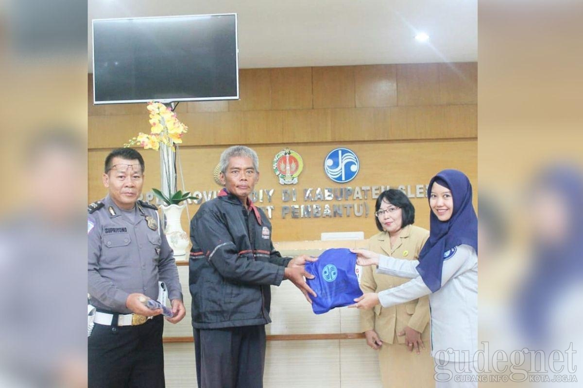 Makin Gampang, Bayar STNK Bisa di Tebar Salam Makin Gampang, Bayar STNK Bisa di Tebar Salam