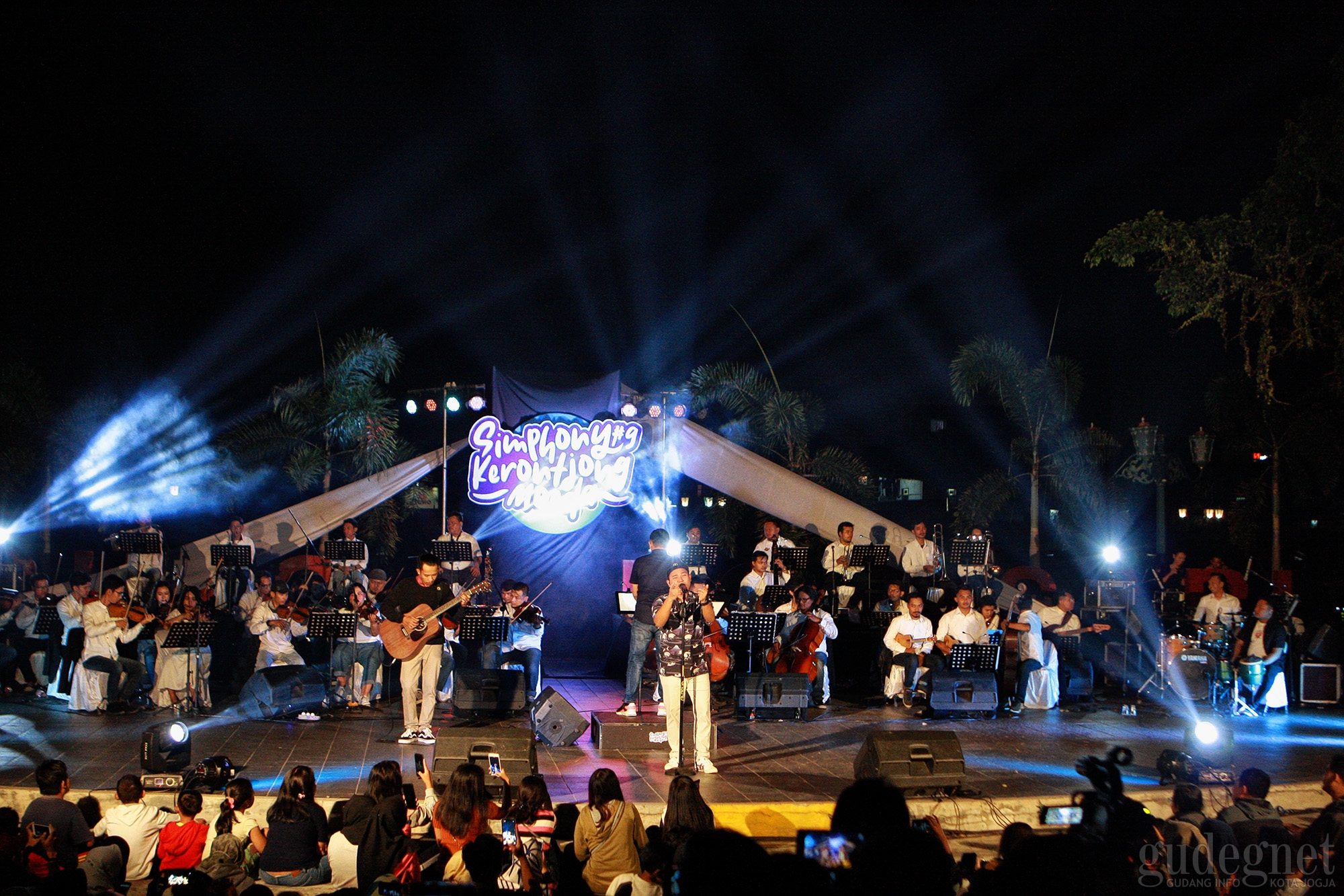 Bagus Guyon Waton Hingga Wawali Nyanyi Bareng di Symphony Krontjong Moeda#9 Bagus Guyon Waton Hingga Wawali Nyanyi Bareng di Symphony Krontjong Moeda#9