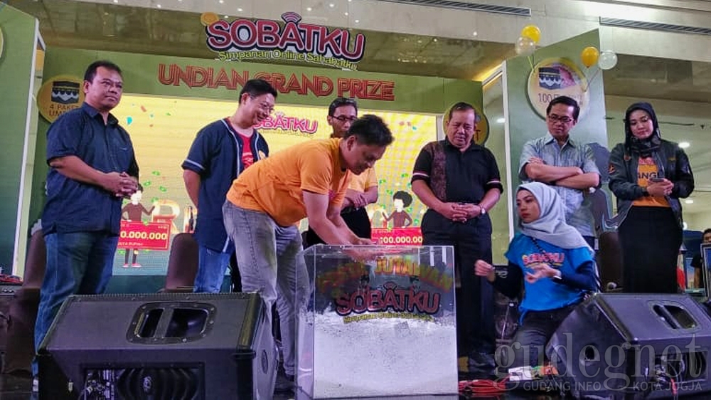 SOBATKU Gelar Penarikan Undian Grand Prize di Ambarrukmo SOBATKU Gelar Penarikan Undian Grand Prize di Ambarrukmo