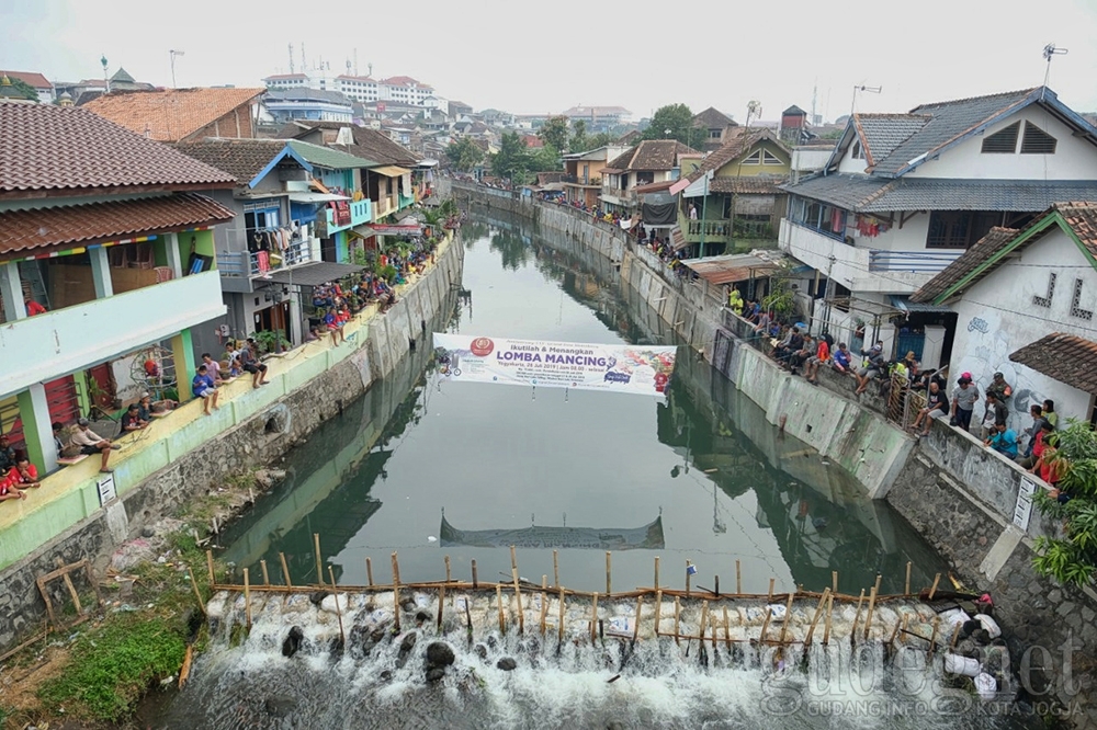 Sambut Hari Jadi, Grand Inna Malioboro Gelar Reresik dan Mancing Kali Code Sambut Hari Jadi, Grand Inna Malioboro Gelar Reresik dan Mancing Kali Code