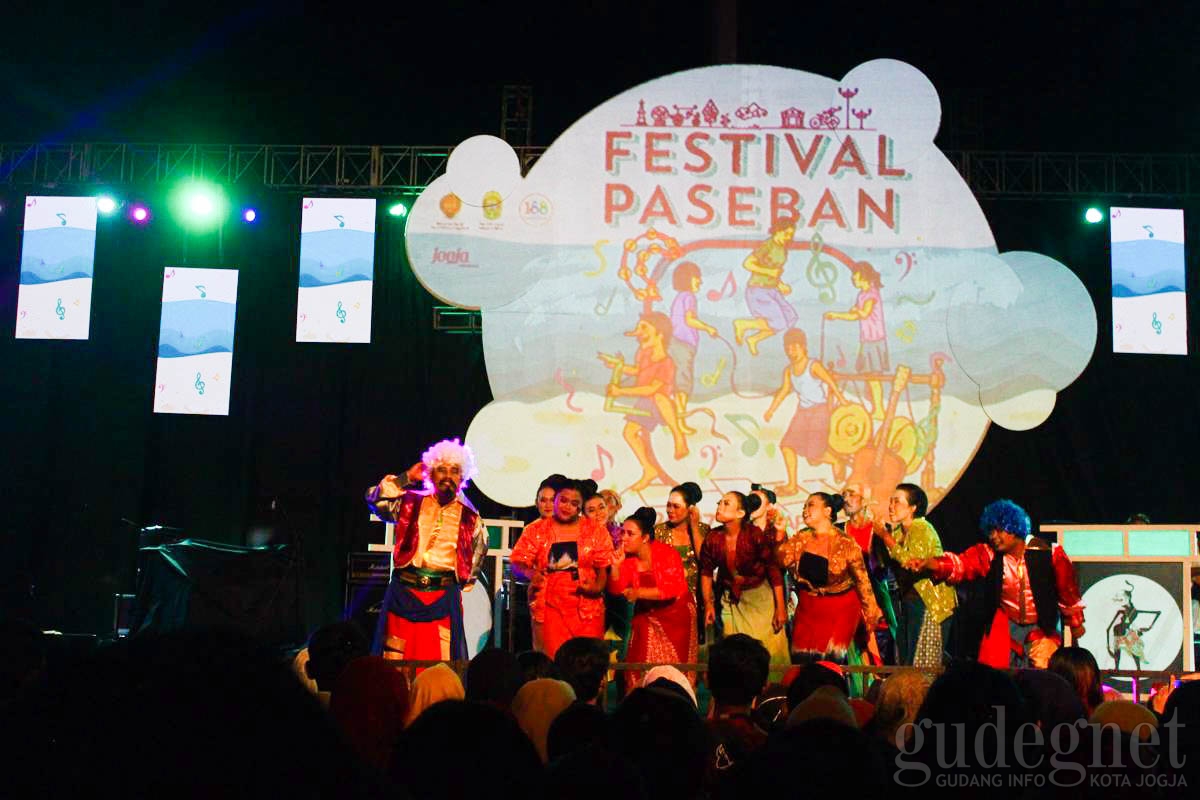 Festival Paseban Suguhkan Aneka Kesenian Festival Paseban Suguhkan Aneka Kesenian