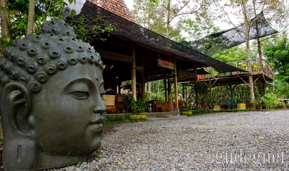 5 Tempat Kuliner Bersuasana Desa di Jogja, Pas Buat Berakhir Pekan 5 Tempat Kuliner Bersuasana Desa di Jogja, Pas Buat Berakhir Pekan