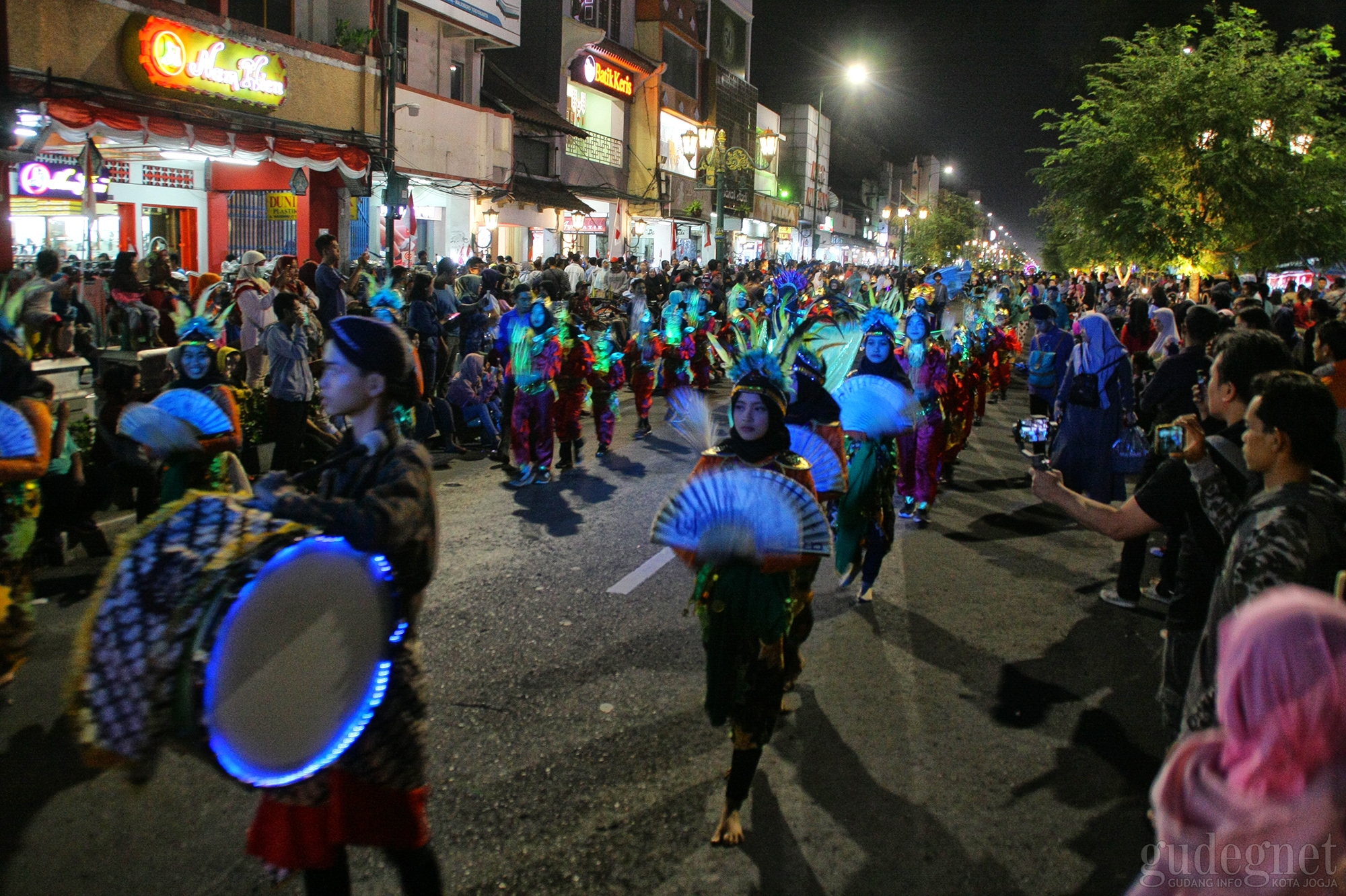 Ribuan Warga Padati Malioboro saat Jogja Takbir Festival 2019 Ribuan Warga Padati Malioboro saat Jogja Takbir Festival 2019