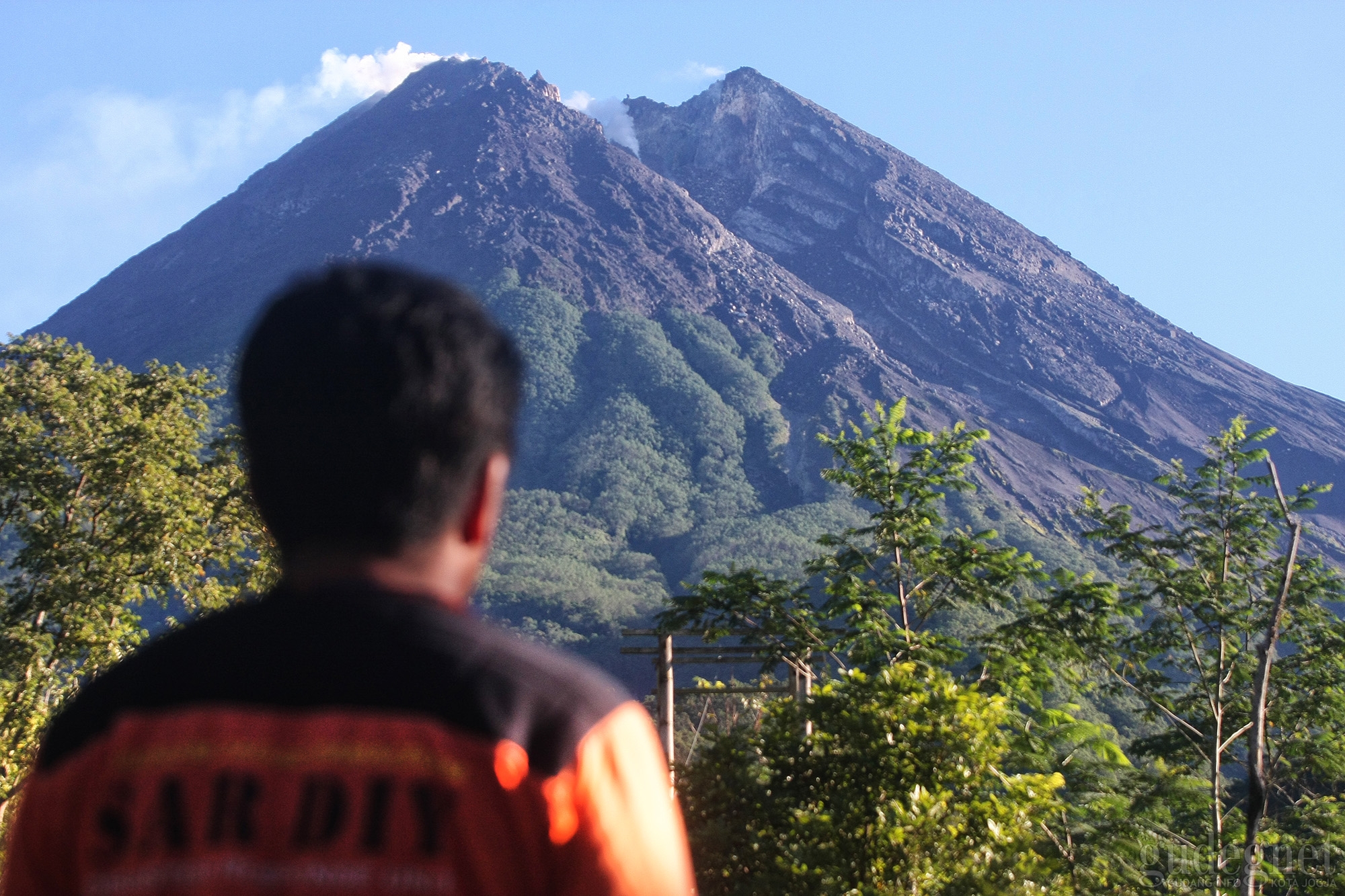 Perkembangan Merapi: Pagi Ini Luncurkan Awan Panas Guguran 1 Km Perkembangan Merapi: Pagi Ini Luncurkan Awan Panas Guguran 1 Km