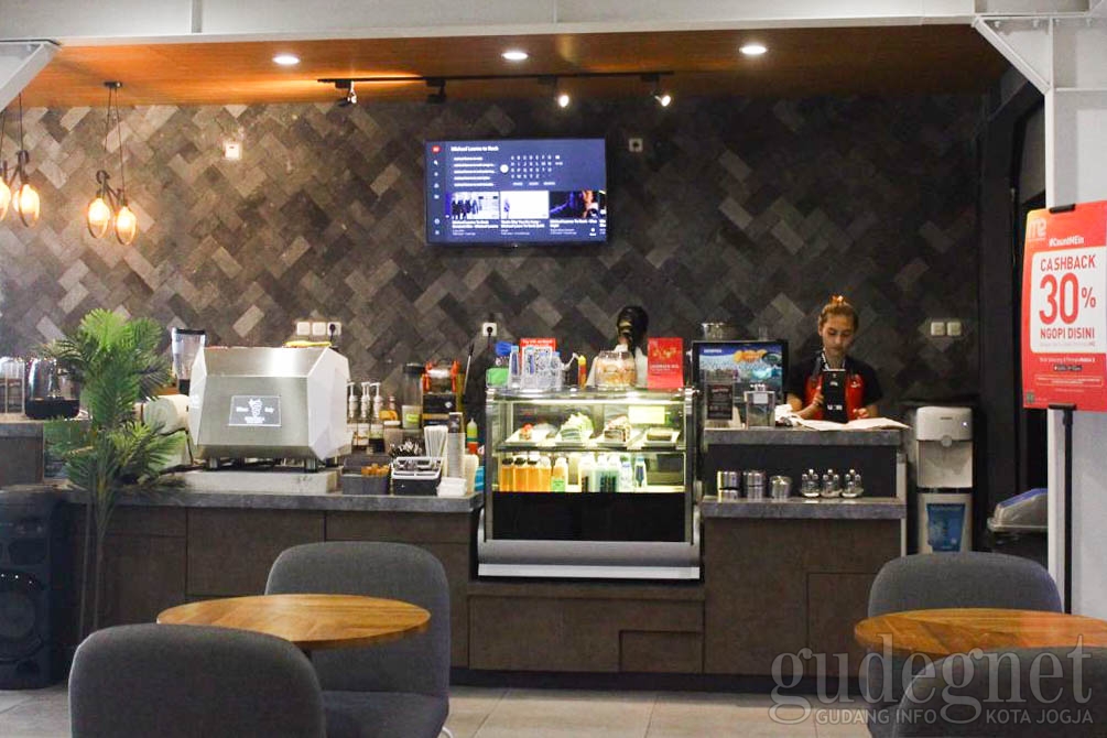 Petik Merah Cafe & Roastery, Tempat Nongkrong Asyik dengan Menu Beragam Petik Merah Cafe & Roastery, Tempat Nongkrong Asyik dengan Menu Beragam