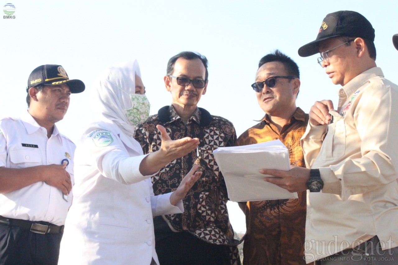 BMKG Bangun Radar Gempa dan Tsunami di Yogyakarta dan Jateng BMKG Bangun Radar Gempa dan Tsunami di Yogyakarta dan Jateng