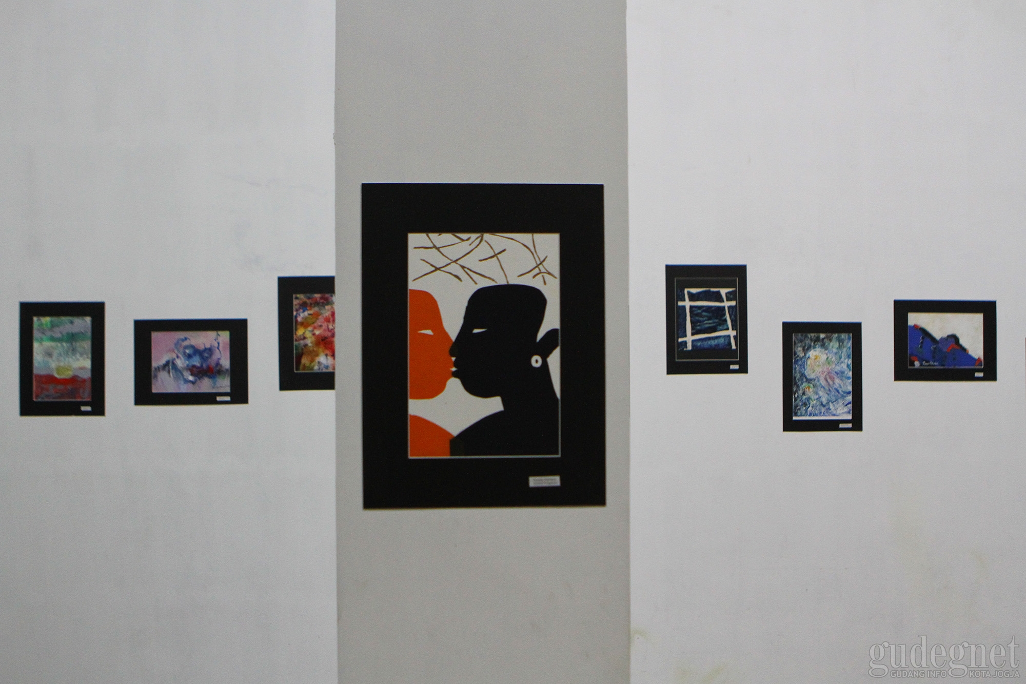 Cultural Impressions, Pameran 100 Perupa Dunia Cultural Impressions, Pameran 100 Perupa Dunia