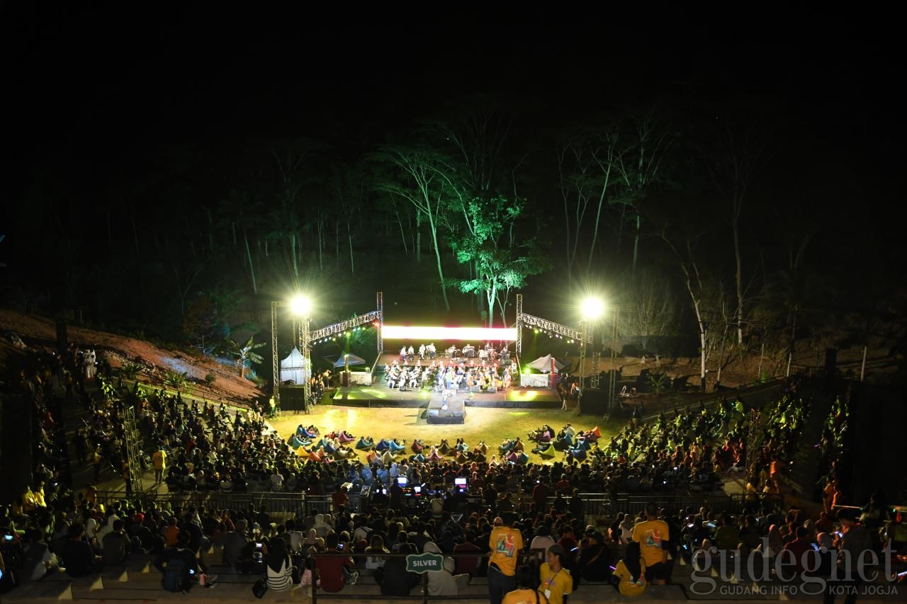 Keroncong Plesiran #3 Bawa Keroncong Kembali ke Arus Utama Keroncong Plesiran #3 Bawa Keroncong Kembali ke Arus Utama