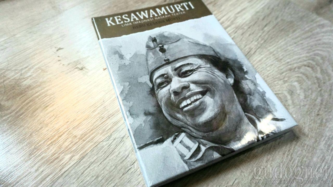 Kesawamurti: Antara Heru yang Menggandrik dan Gandrik yang Mengheru Kesawamurti: Antara Heru yang Menggandrik dan Gandrik yang Mengheru