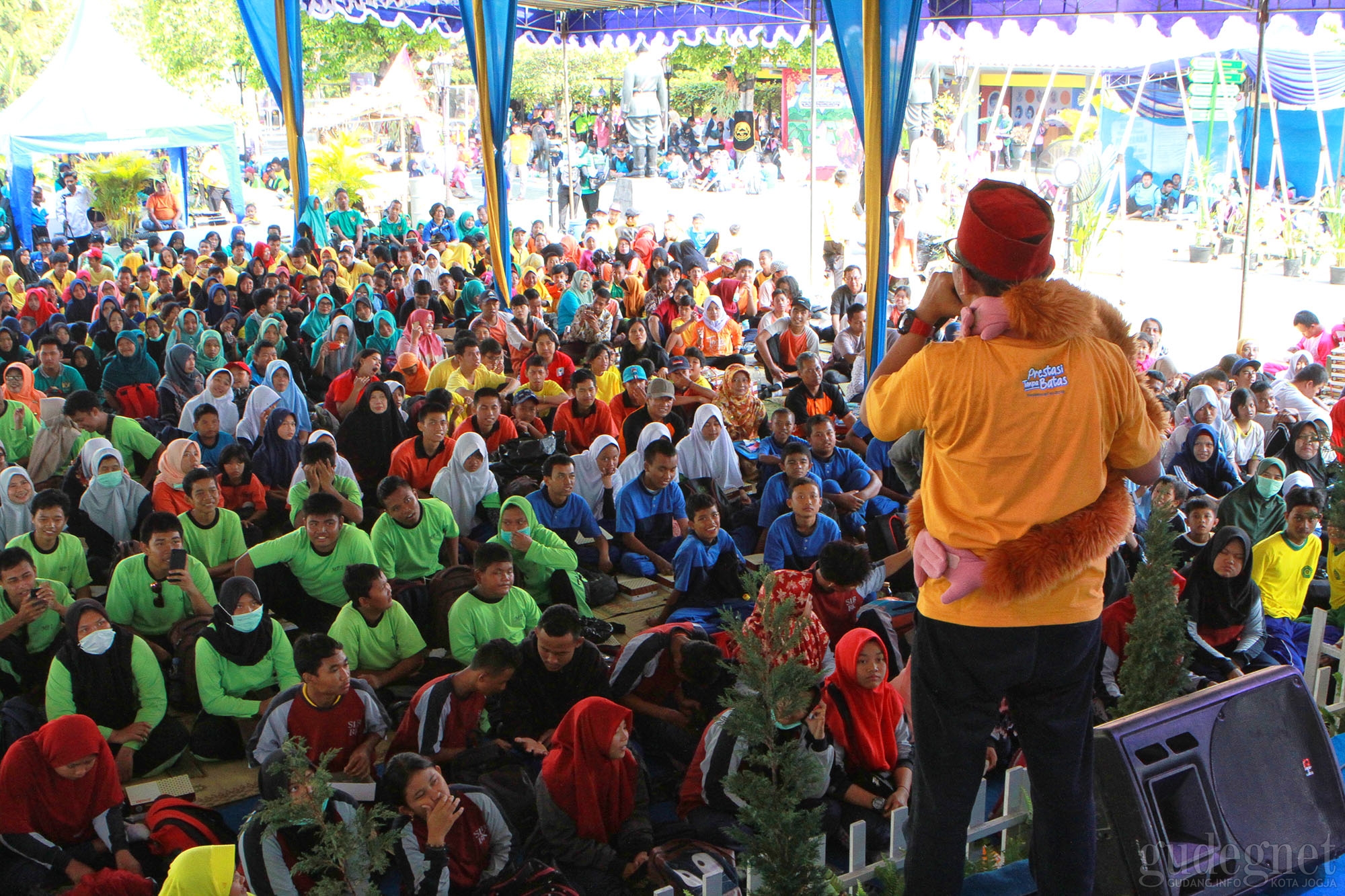 Benteng Vredeburg Pecahkan Rekor MURI Mendongeng 1.295 ABK Benteng Vredeburg Pecahkan Rekor MURI Mendongeng 1.295 ABK