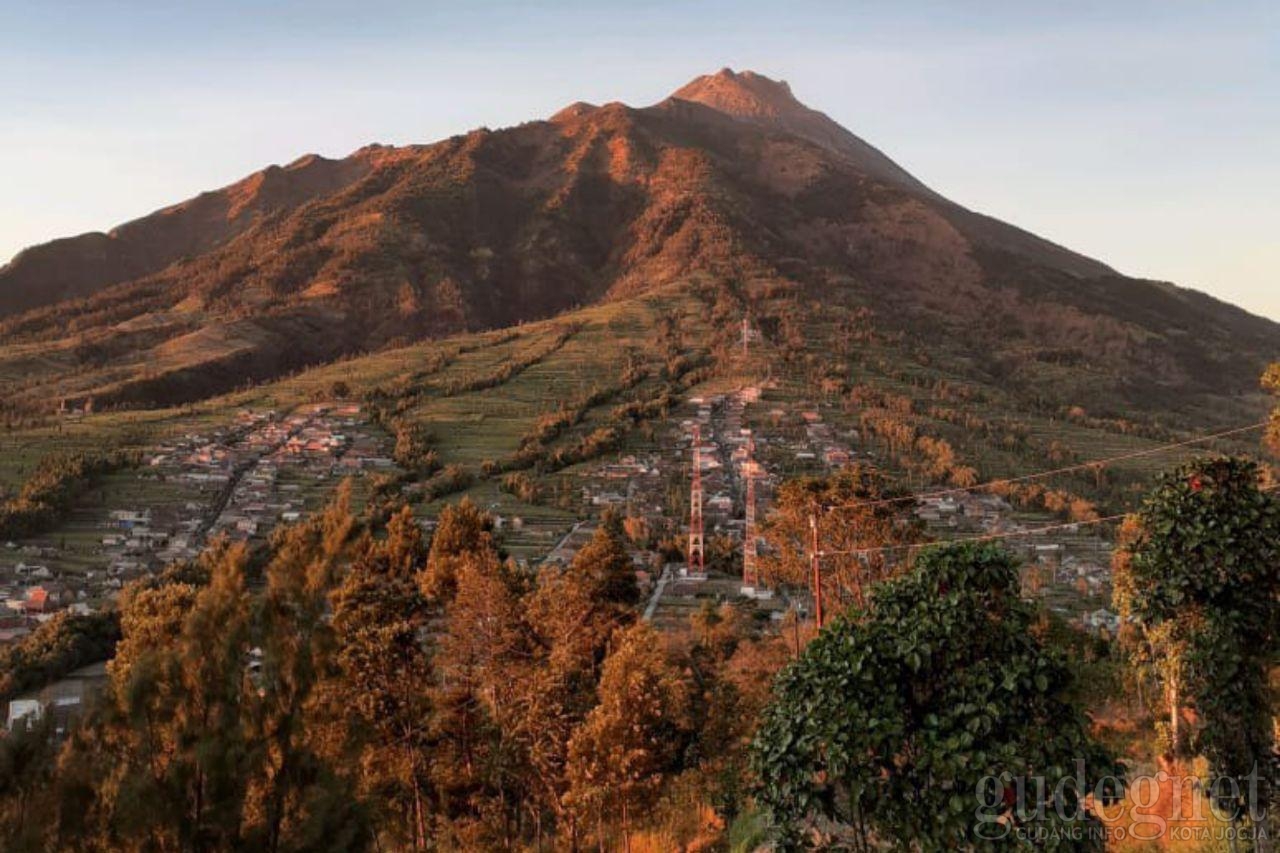 Kondisi Merapi Setelah Meletus Hari Minggu Kondisi Merapi Setelah Meletus Hari Minggu