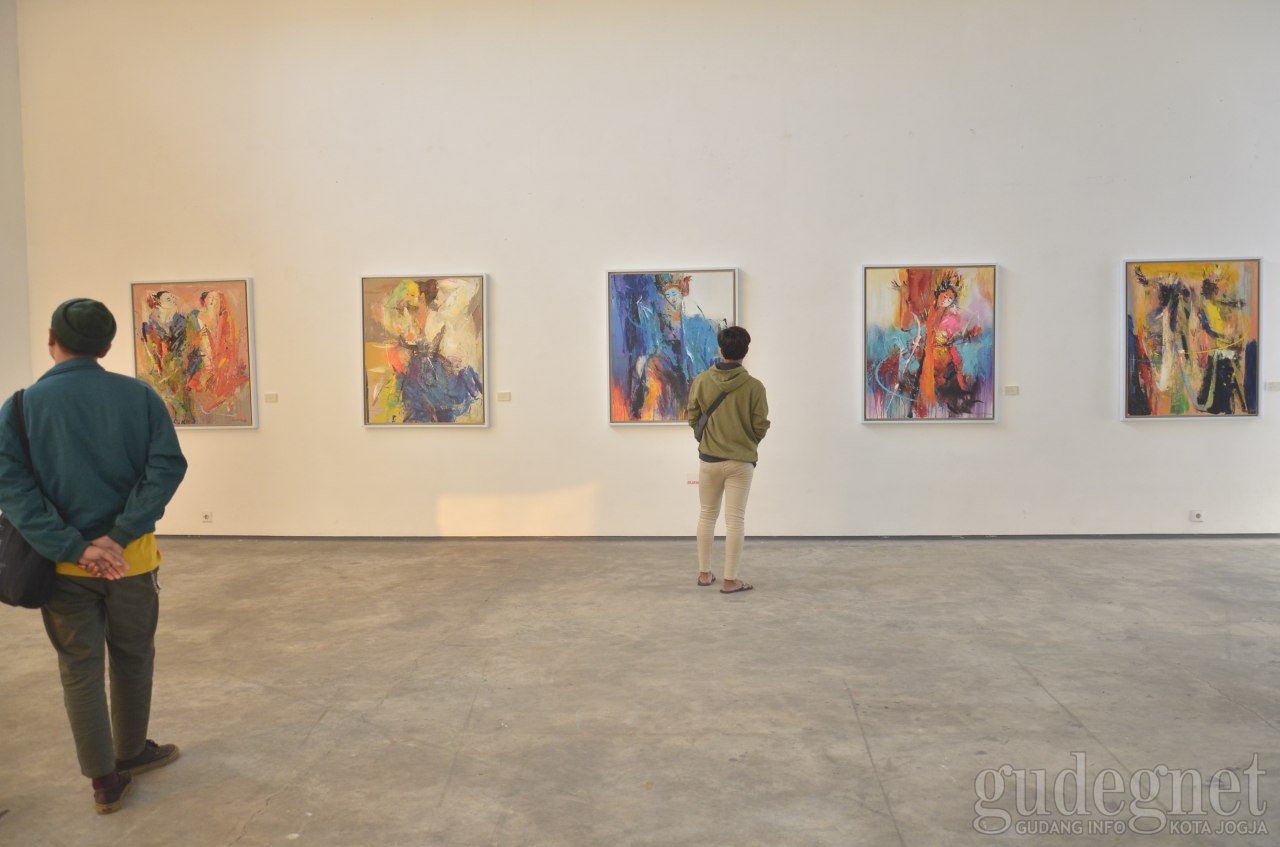 Dua Perempuan Perupa Gelar Pameran Ugemi Dua Perempuan Perupa Gelar Pameran Ugemi