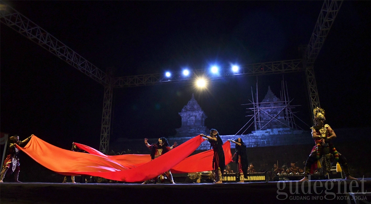 Kalamakara di Candi Barong Bikin Wabup Sleman Merinding Kalamakara di Candi Barong Bikin Wabup Sleman Merinding