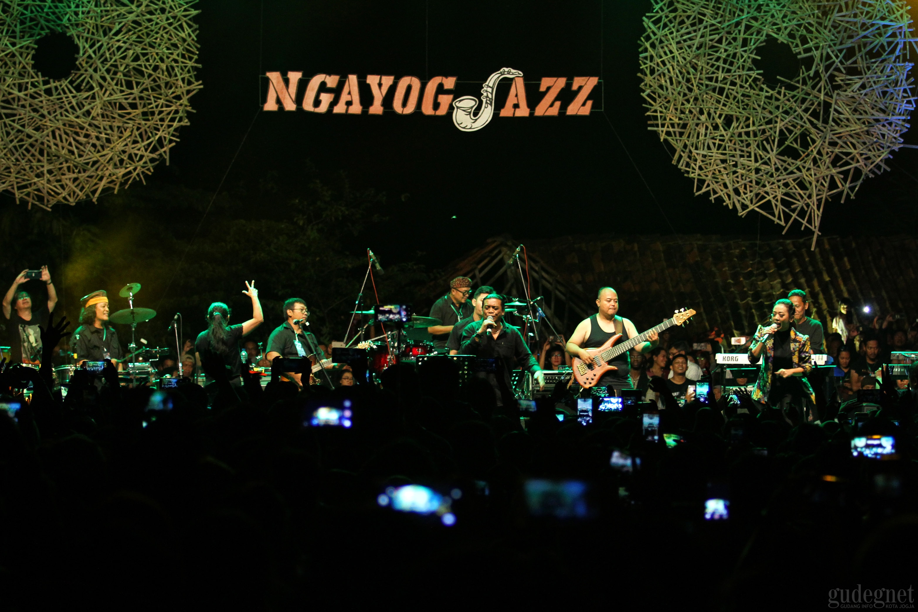 Kolaborasi Kuaetnika, Soimah dan Didi Kempot Tutup Gelaran Ngayogjazz 2019 Kolaborasi Kuaetnika, Soimah dan Didi Kempot Tutup Gelaran Ngayogjazz 2019