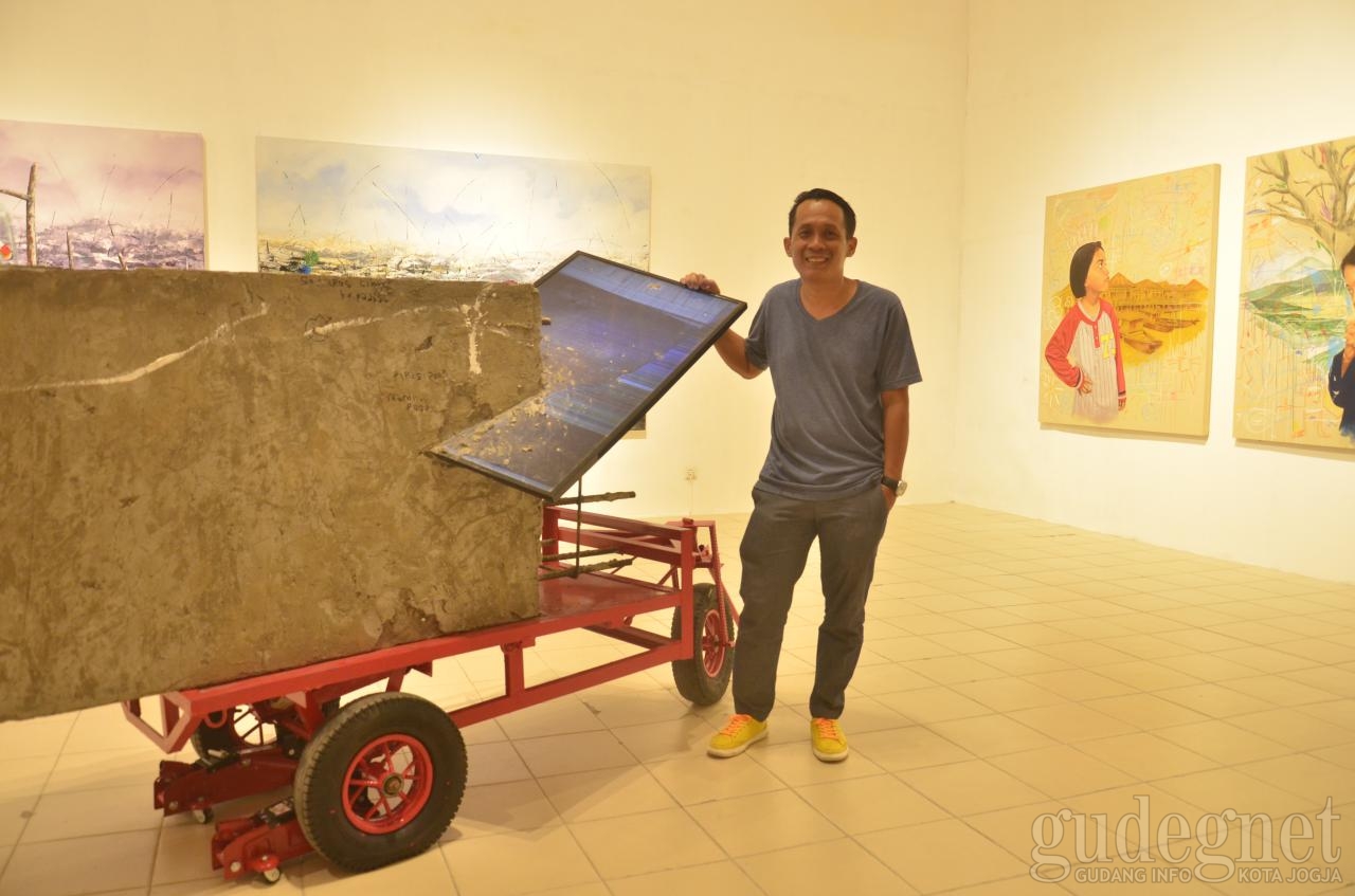 Ada TV dan Buku Dicor di Pameran Sepuluh Perantau