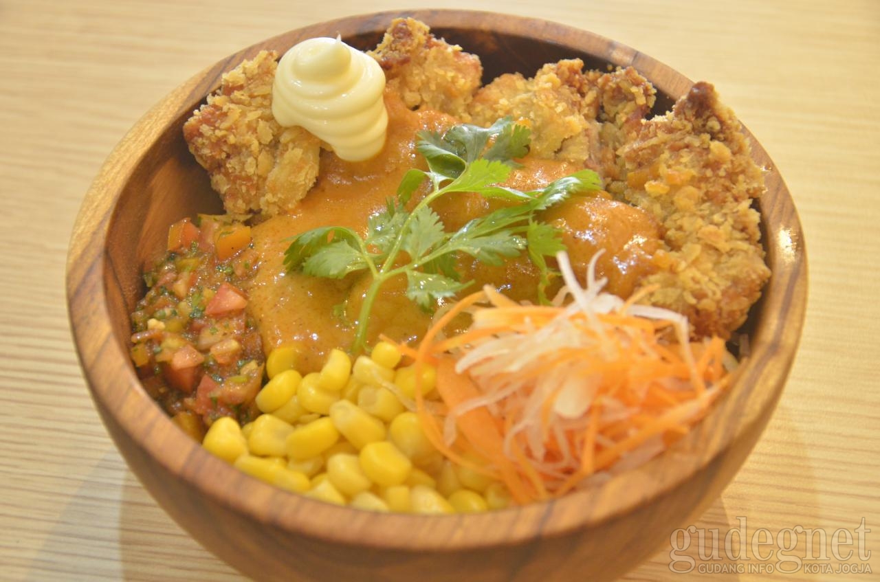 A&M.co Express Sajikan Aneka Rice Bowl dan Sushi A&M.co Express Sajikan Aneka Rice Bowl dan Sushi