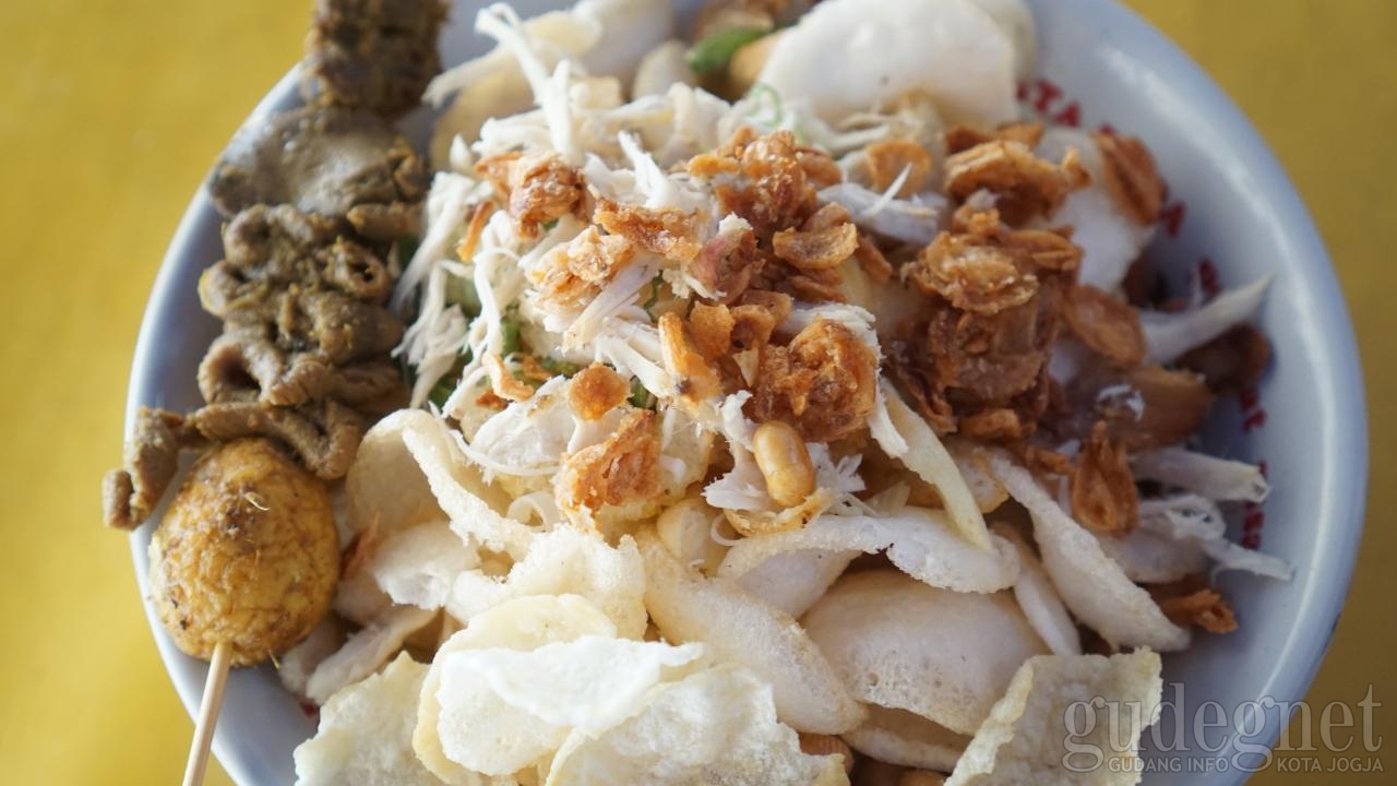 Salbiyah, Bubur Ayam Hits Pas buat Nyabu Salbiyah, Bubur Ayam Hits Pas buat Nyabu