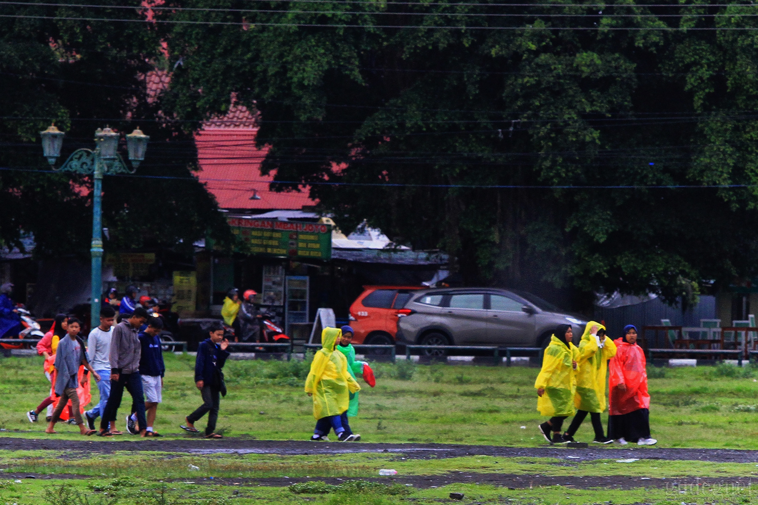 Sebelum Piknik, Lihat Prakiraan Cuaca dulu Yuk..... Sebelum Piknik, Lihat Prakiraan Cuaca dulu Yuk.....