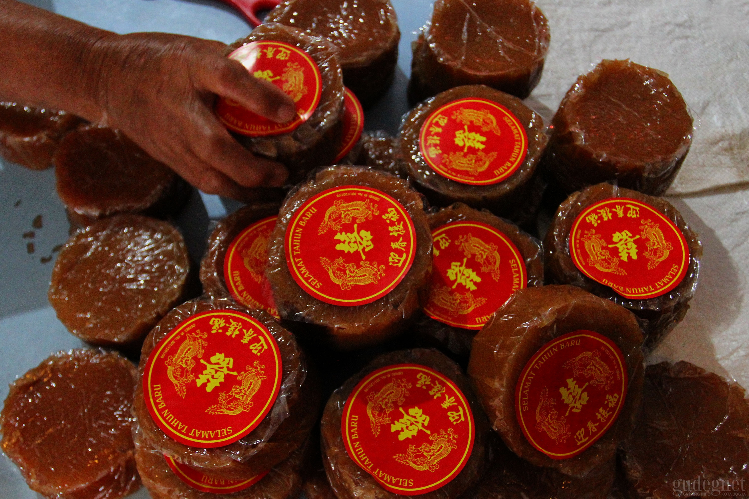 Manis Legit Kue Keranjang Imlek Manis Legit Kue Keranjang Imlek