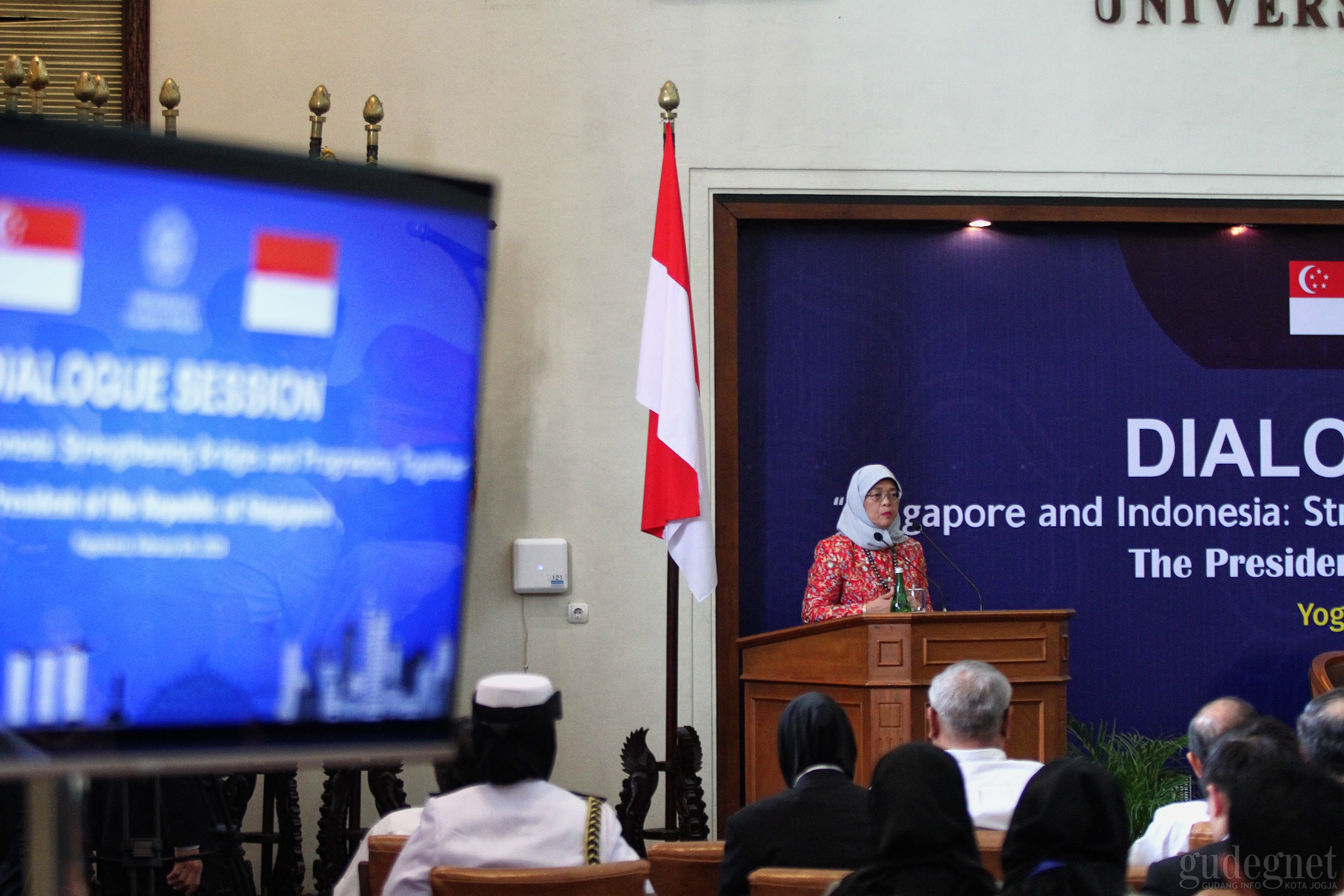 Presiden Singapura Hadiri Dialog Bersama di UGM Presiden Singapura Hadiri Dialog Bersama di UGM