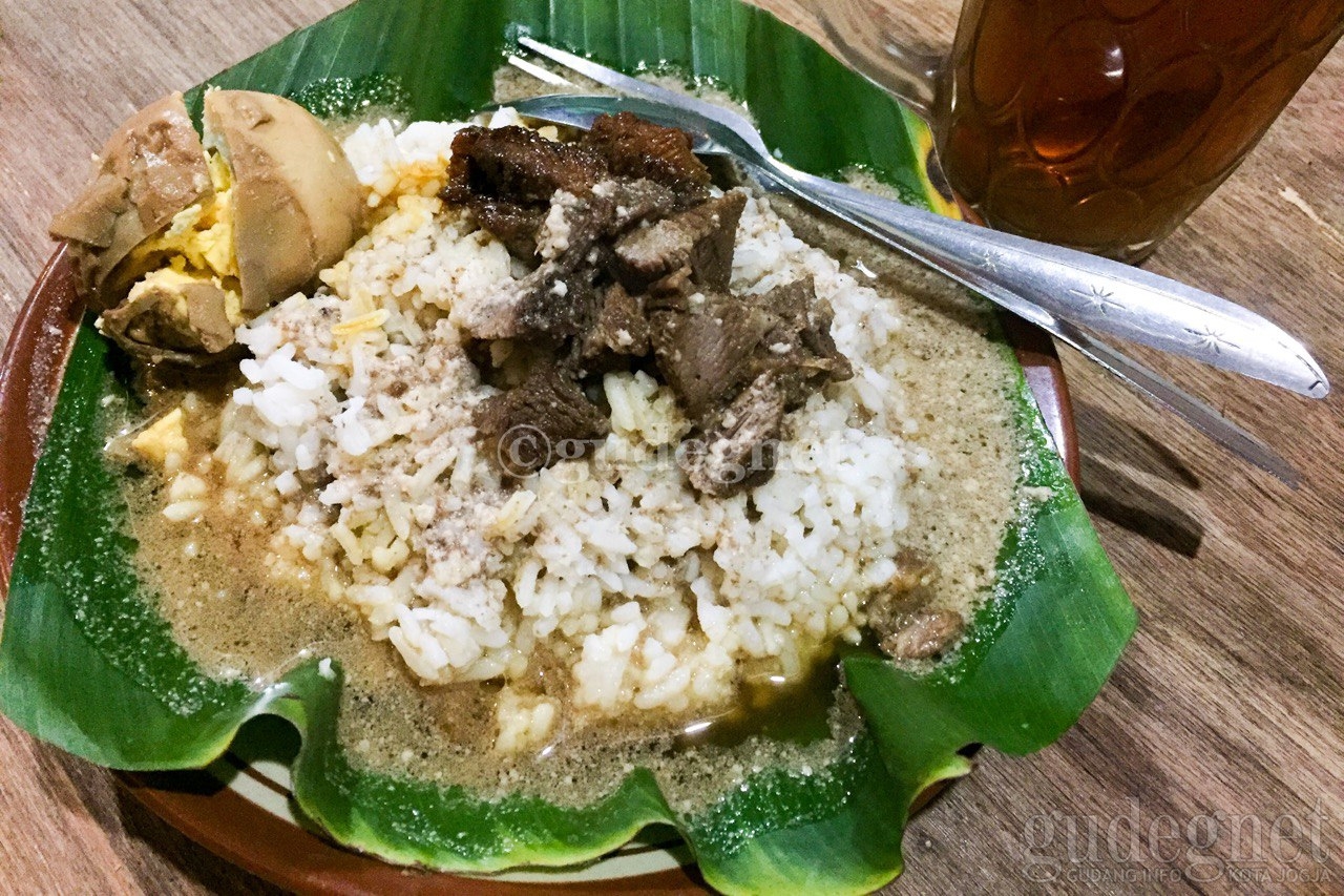 Nasi Gandul Pak Bo, Lezat Kaya Rempah Nasi Gandul Pak Bo, Lezat Kaya Rempah