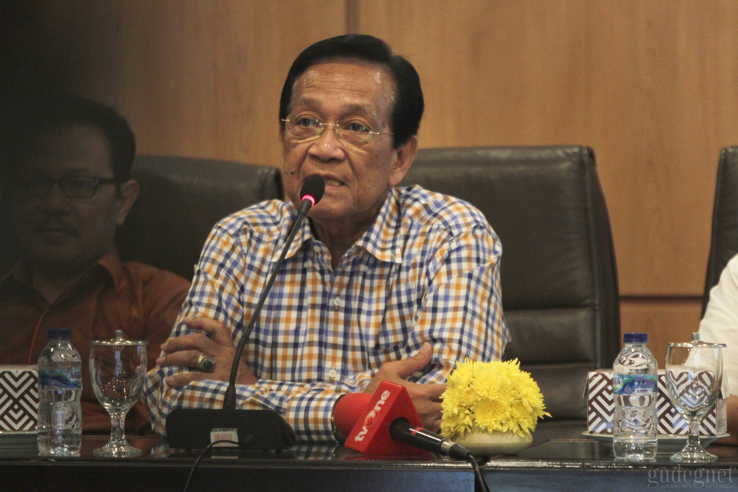 Sultan Tentang Corona: DIY Belum KLB atau Lockdown Sultan Tentang Corona: DIY Belum KLB atau Lockdown