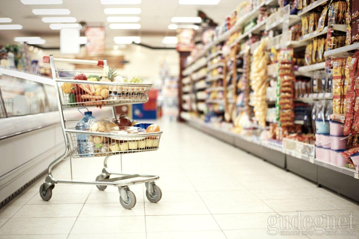 Berbelanja Aman di Supermarket Berbelanja Aman di Supermarket