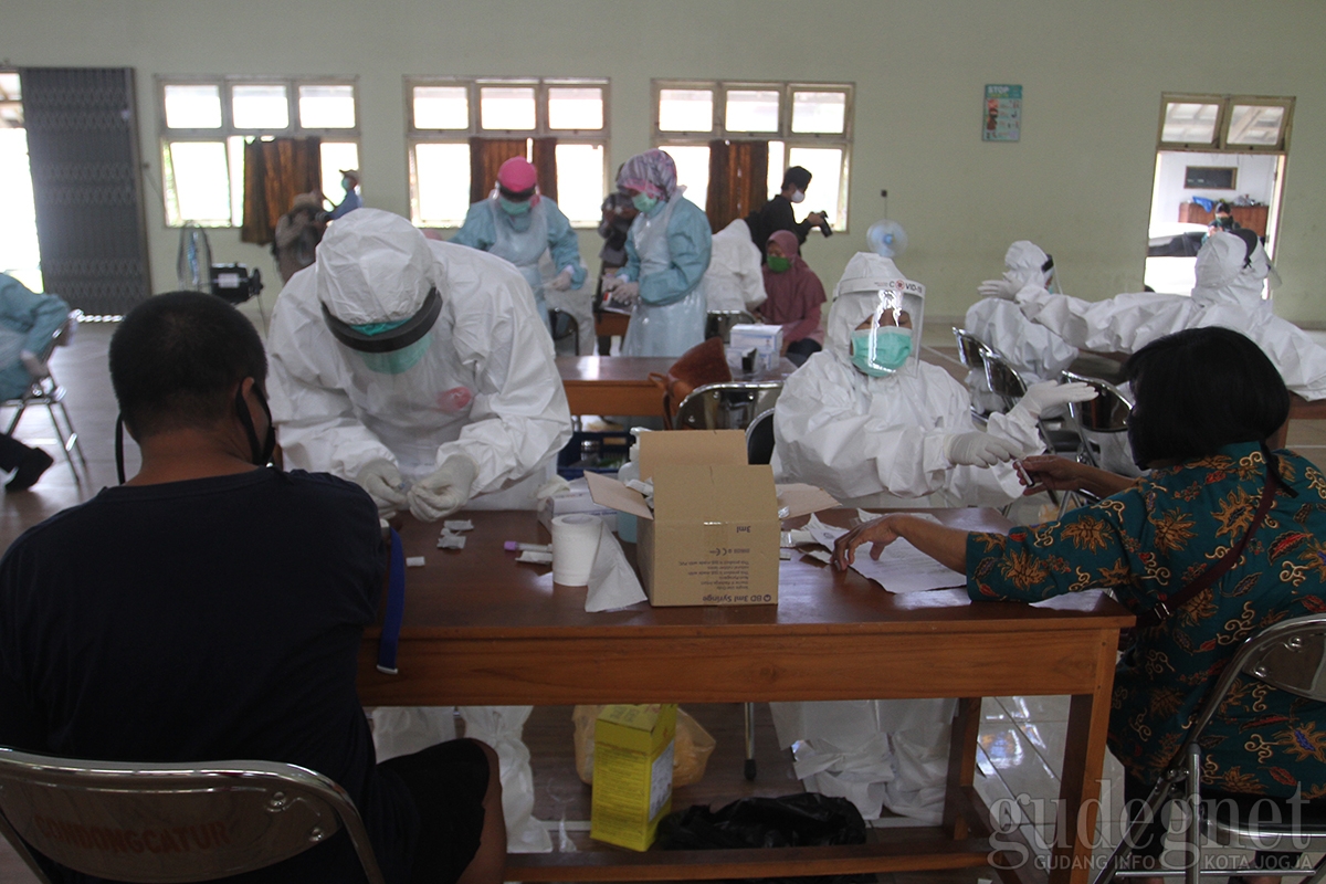 Rapid Test Pasar Tradisional Sleman, 24 Pedagang Reaktif Rapid Test Pasar Tradisional Sleman, 24 Pedagang Reaktif