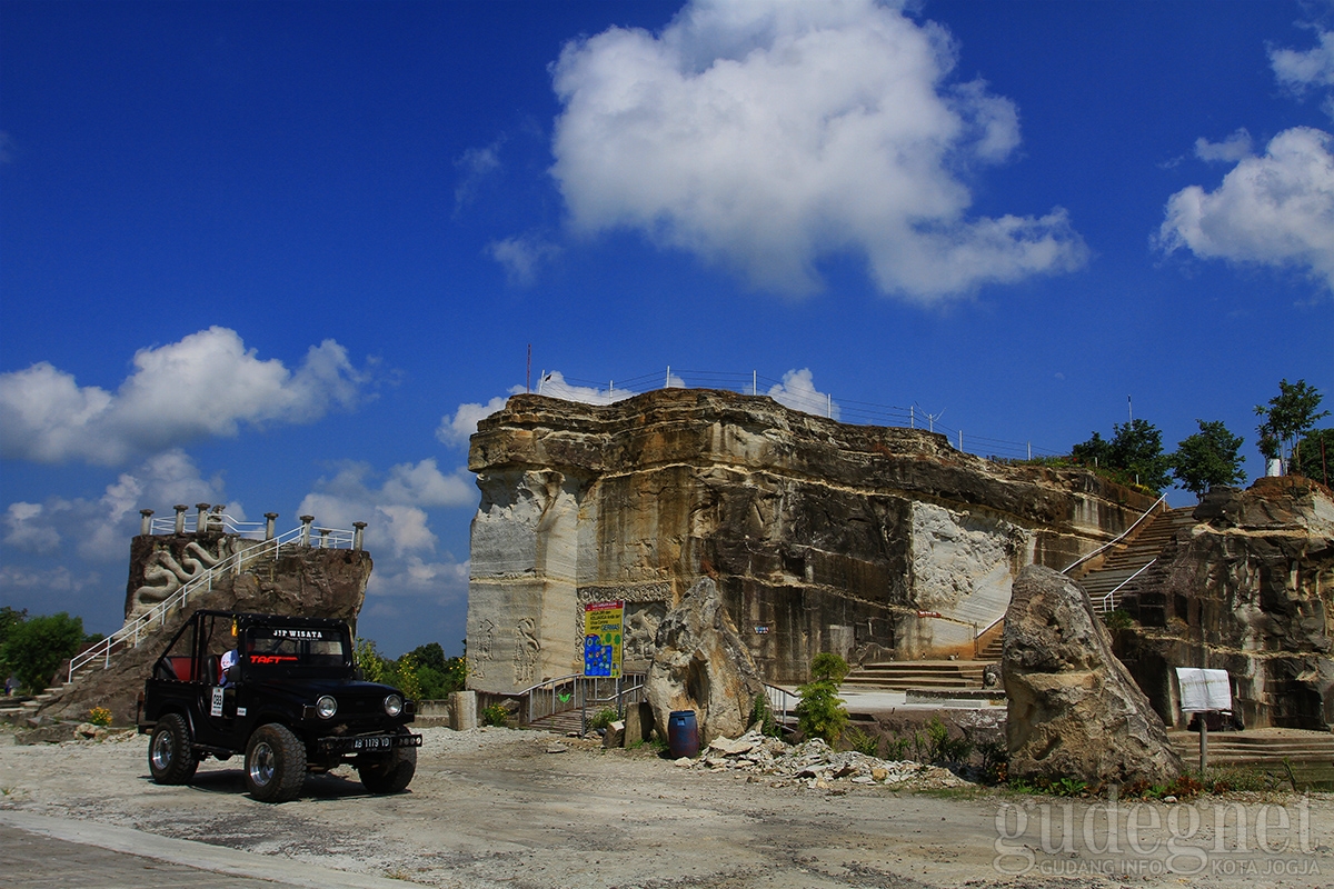 Tebing Breksi dan Candi Ijo Jadi Lokasi Simulasi Protokol Kesehatan Pariwisata Sleman Tebing Breksi dan Candi Ijo Jadi Lokasi Simulasi Protokol Kesehatan Pariwisata Sleman