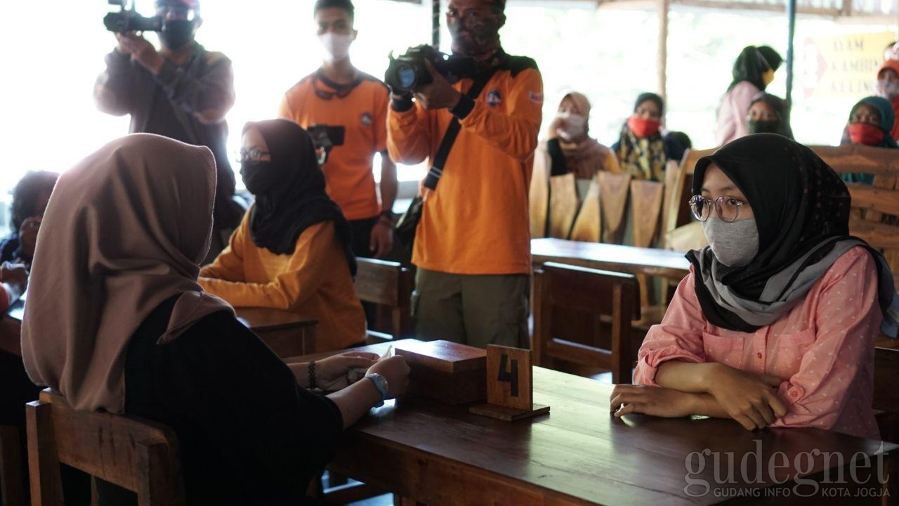 Tlogo Putri Laksanakan Simulasi 'New Normal', Siap Dibuka Kembali Tlogo Putri Laksanakan Simulasi 'New Normal', Siap Dibuka Kembali